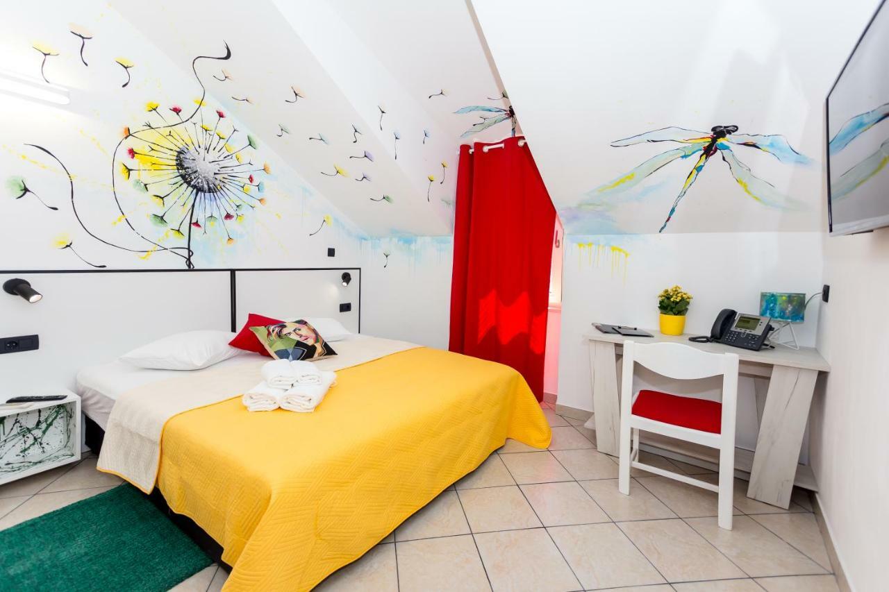 Mima'S Rooms أوميس المظهر الخارجي الصورة