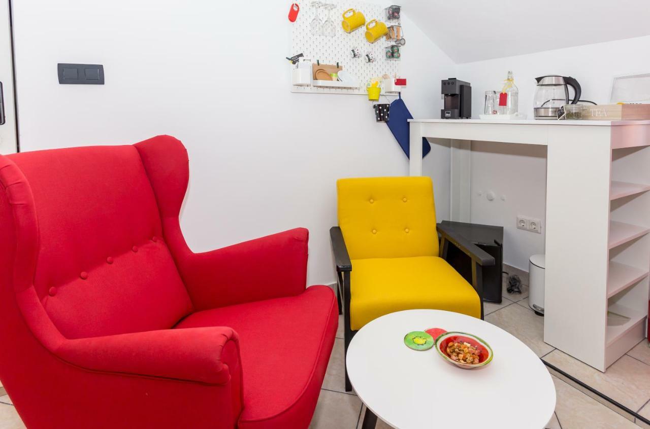Mima'S Rooms أوميس المظهر الخارجي الصورة