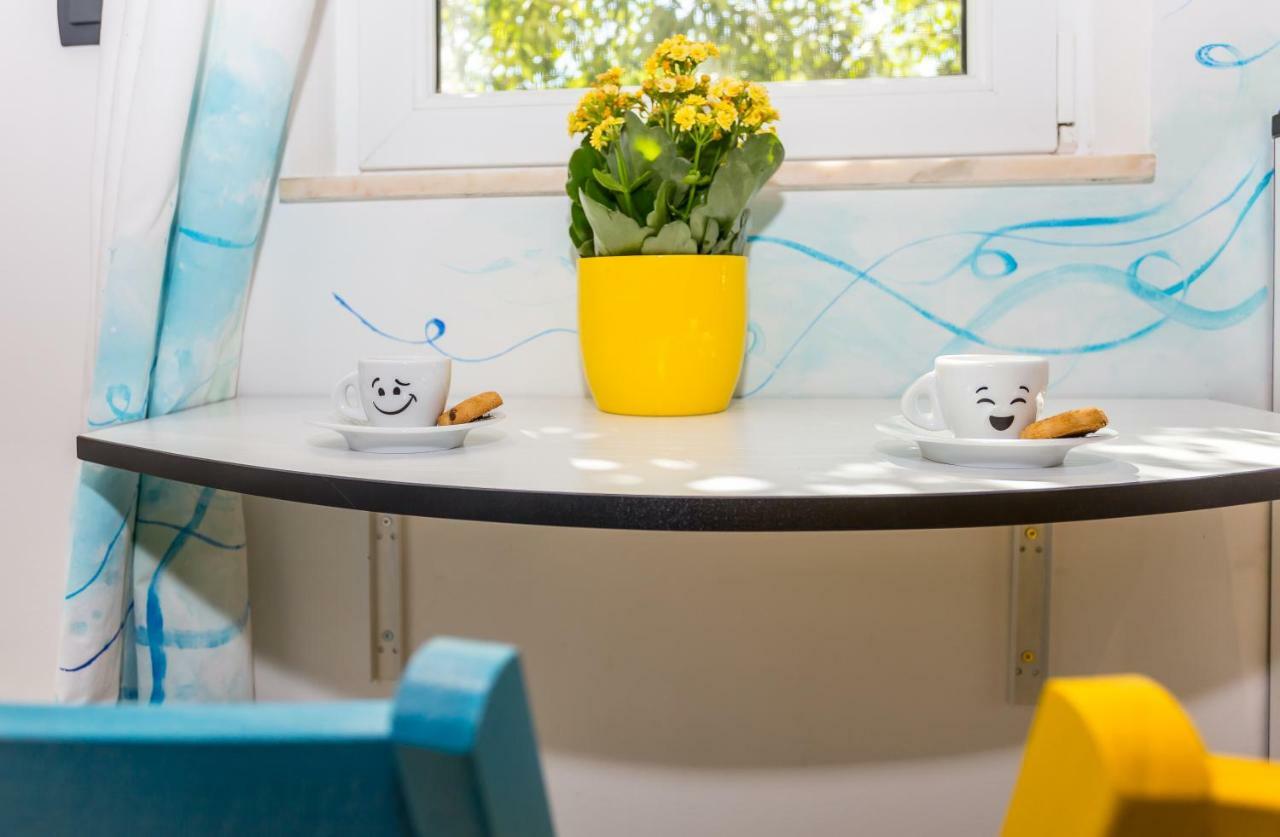Mima'S Rooms أوميس المظهر الخارجي الصورة